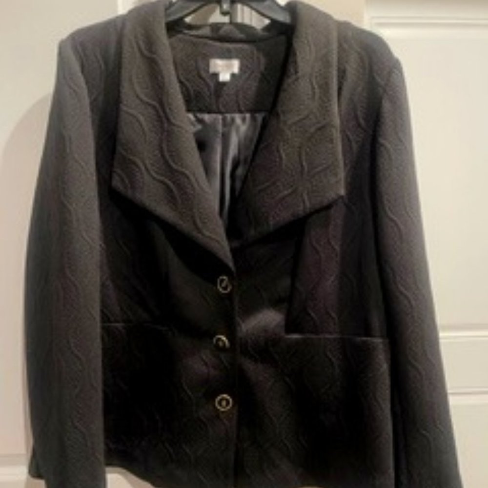 Avenue Black Blazer